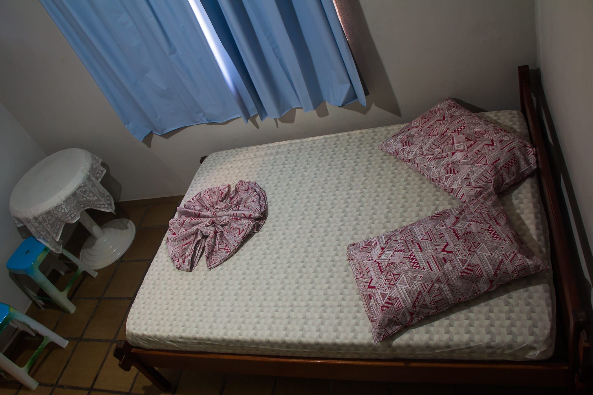 Quarto Casal com cama de casal
